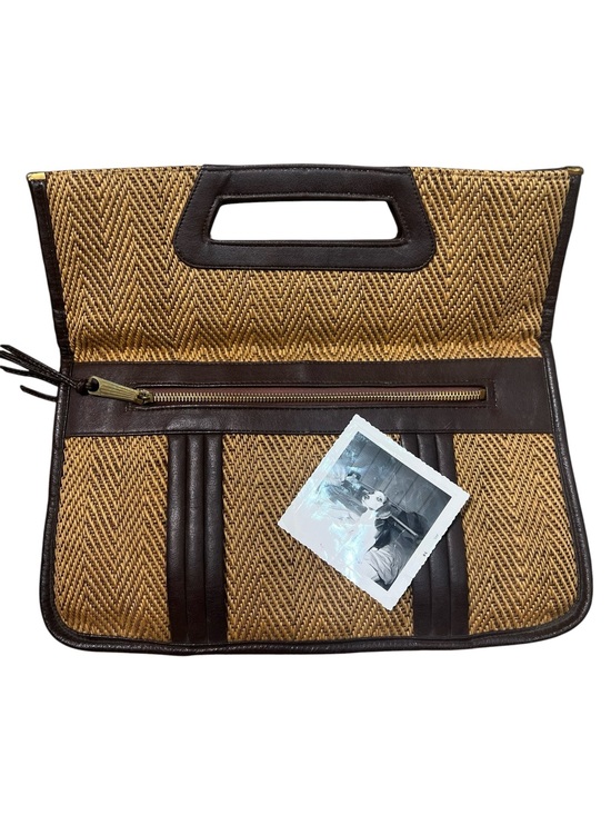 unbranded Handbags - Vintage Woven Raffia Brown Trim Cutout Handle Clutch Coastal Resort Chic